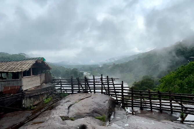 4 Day Kerala Tour Athirappilly Munnar Alleppey - Kochi finale with Kathakali, Theyyam, and Kalaripayattu