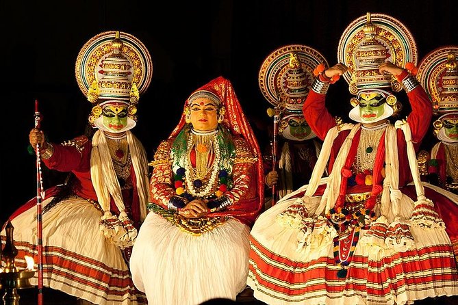 5 Days Kerala Tour Package With 4 Star Stays & Private Houseboat - Alleppey backwaters on a private overnight houseboat
