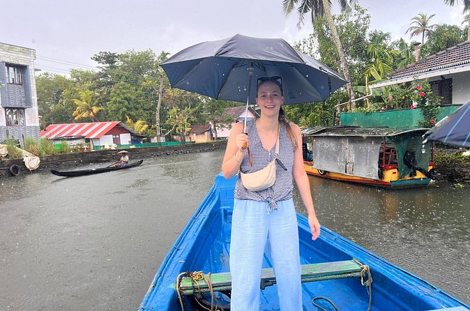 6hrs Alleppey Houseboat Tour-Serene Canals, Local Life & Food. - Guides Sarath and Nitin: private means patient, not rushed