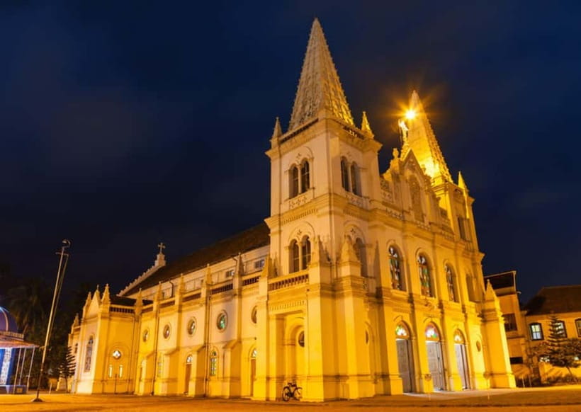 Explore Kochi in Nightlights: Guided Tour by Foot - Where the walk starts: Ernakulam Shiva Temple as your anchor point