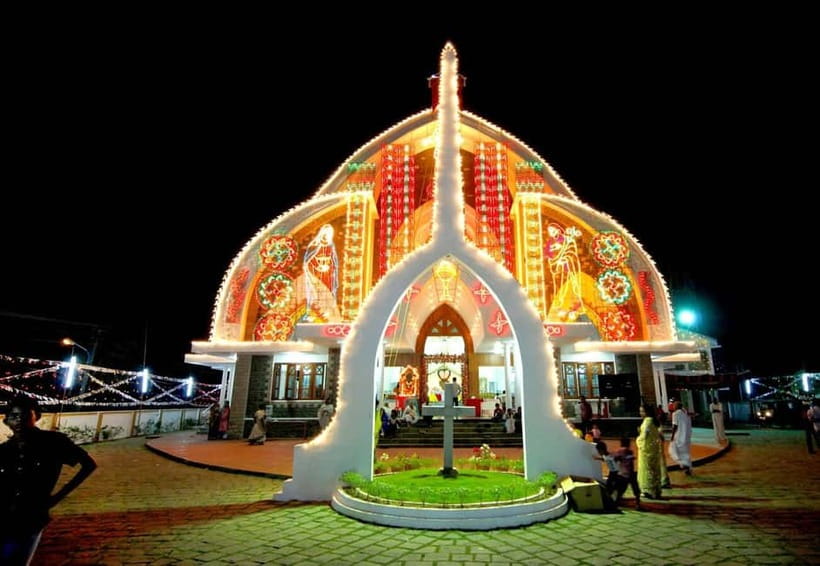 Explore Kochi in Nightlights: Guided Tour by Foot - Waterfront promenades: the last stretch you’ll remember