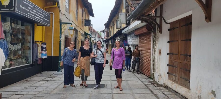 Fort Kochi Heritage Day Cycling Tour - Dhobi Khana Laundry: The Real Public Scene Behind the Sights