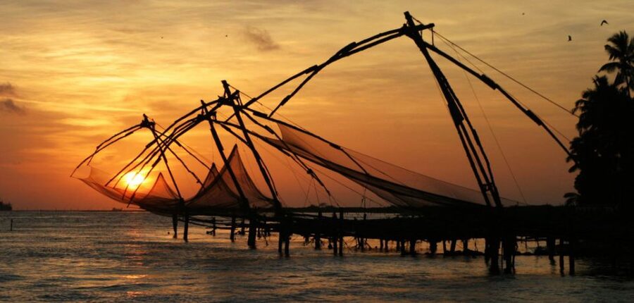 Fort Kochi & Mattanchery 3-Hour Walking Tour - Paradesi Synagogue and the details of trade-era craftsmanship
