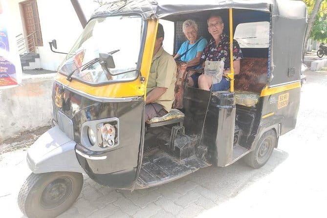 Fort Kochi Tuk Tuk Tour & Sightseeing with a Local Driver - Santa Cruz Cathedral Basilica: Portuguese-built, 1500s-era feel