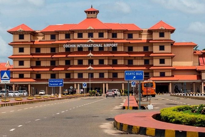 Kochi Airport Transfer - Flight delays in real life: waiting, monitoring, and what to do