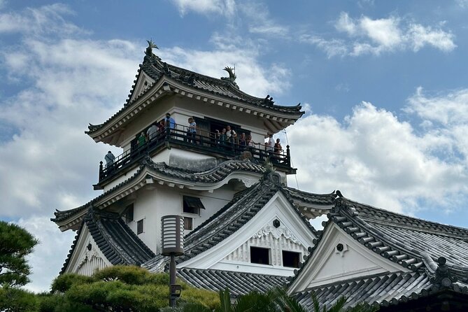Kochi Castle, Shrine & Hirome Market: Half-Day Guided Tour - A half-day that moves by foot without feeling rushed