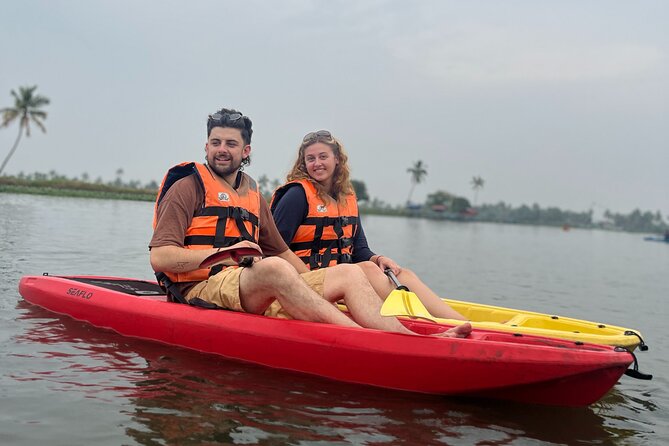 Kochi Kayaking Tour: Sunrise, Sunset & Floating Tea Break - Pizhala Bridge Start: How You Get On the Water Smoothly