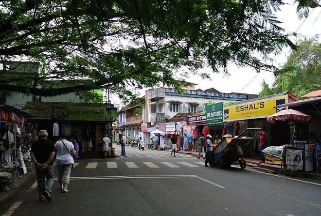 Kochi Private Tour: 3-Hour Fort Kochi and Mattancherry Walking Tour - Fast reasons this tour works