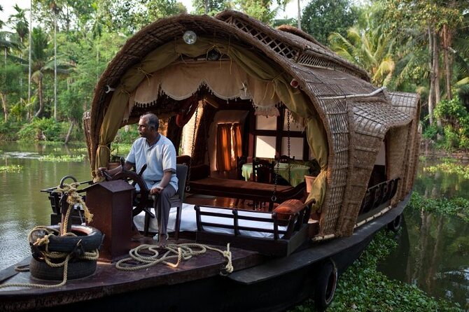 Kochi Private Tour: Overnight Alleppey Backwaters Luxury Houseboat Cruise - Quick hits before you book