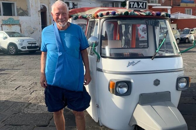 Kochi Sightseeing Tuk-Tuk Tour with Pickup From Cruise Ships - Dutch Cemetery, St. Francis Church, and Santa Cruz Basilica