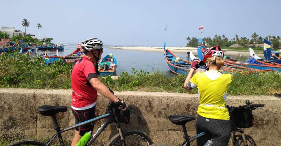 Kochi to Marari/ Kumarakom/ Alleppey eBike/Cycling Tour - The bike portion: why the route feels special even before you reach Marari