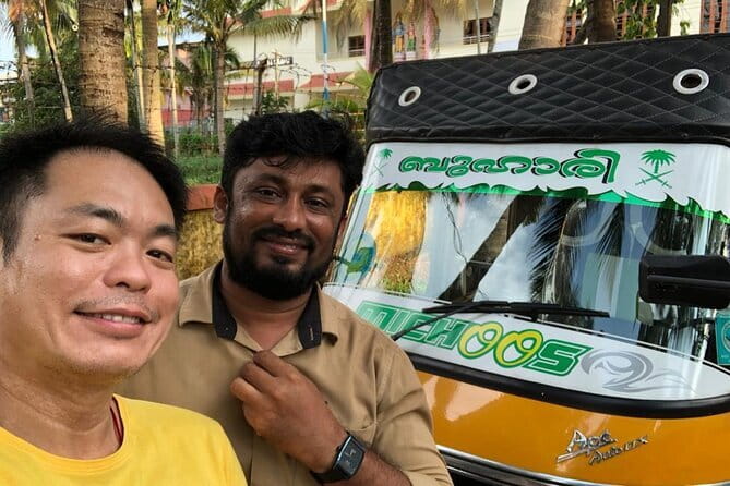 Kochi Tuk-Tuk Sightseeing Tour with Cruise Ship Pickup - Stop 1: Chinese fishing nets (Cheena vala) in the early moments