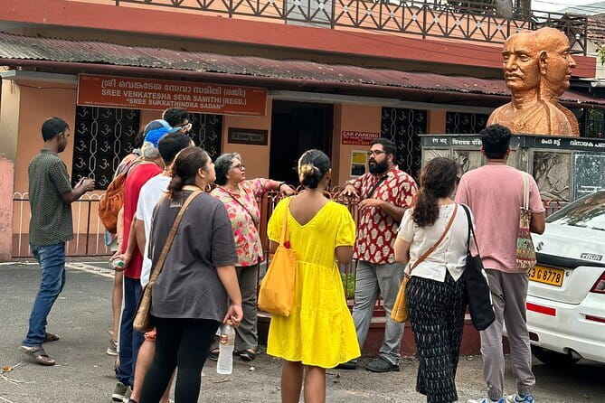 Mattancherry Heritage Tour by The Kochi Heritage Project - Stop 4: Gujarati Road and the North Indian community story