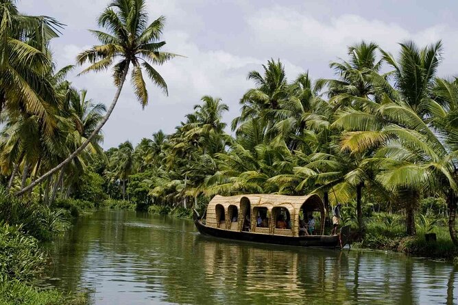 Nature Beauty, Backwater of Kerala Tour (05 Nights - 06 Days) - Fort Kochi start: fishing nets, then Kathakali