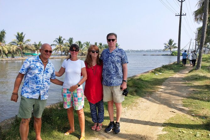 One hour Backwater Tour and tuk tuk tour in kochi with pickup - Should You Book This Kochi Tuk-Tuk and Backwaters Tour?