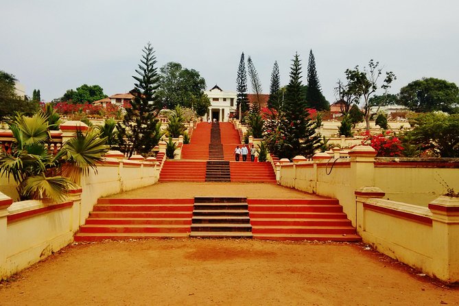 Royal Heritage Tour of Tripunithura - Hill Palace Museum: stairs, rules, and the stories behind the portraits