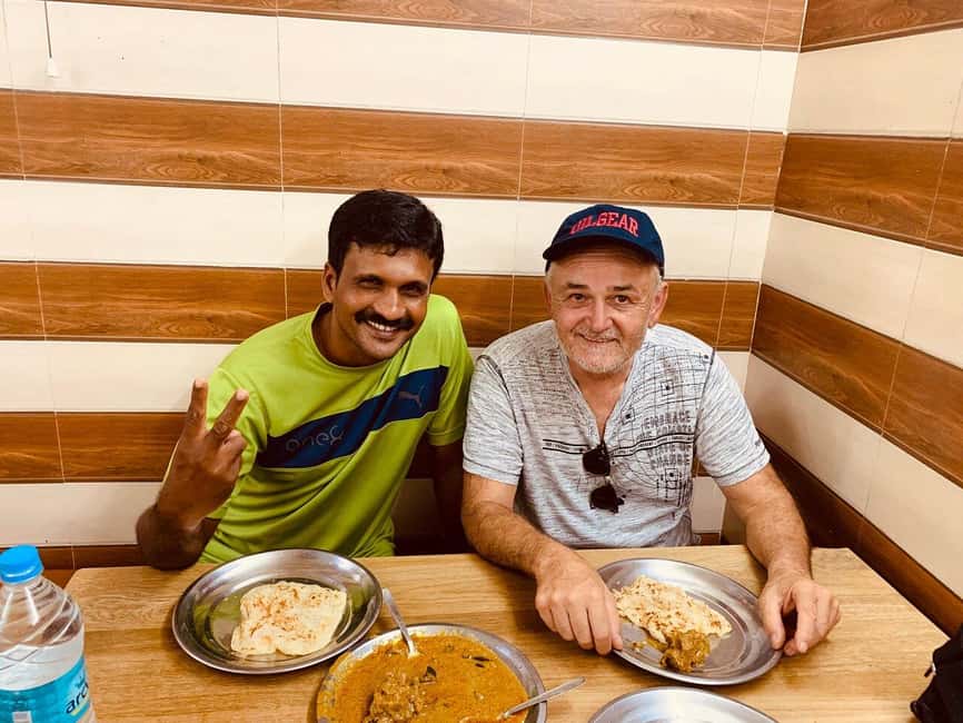 Seafood trail in kochi with Authentic Kerala Coastal Cuisine - Starting at a roadside tea shop with chai and samosa