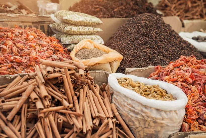 Stories of Jew Town: Guided Heritage Walk in Kochi - Cochin Spice Market: trade routes you can smell