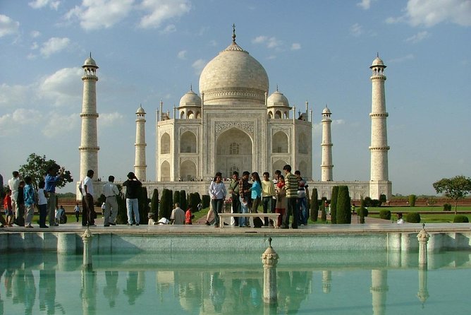 Taj Mahal Sunrise and Agra overnight Tour from Kochi with Flights - Flights from Kochi to New Delhi: the time math you should expect
