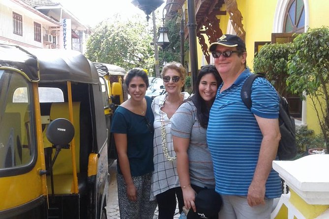 Tuk-Tuk Shopping Tour in Kochi – Spices,Crafts,Silks & Souvenirs - Mattancherry Side Streets and the Local Rickshaw Change of Pace